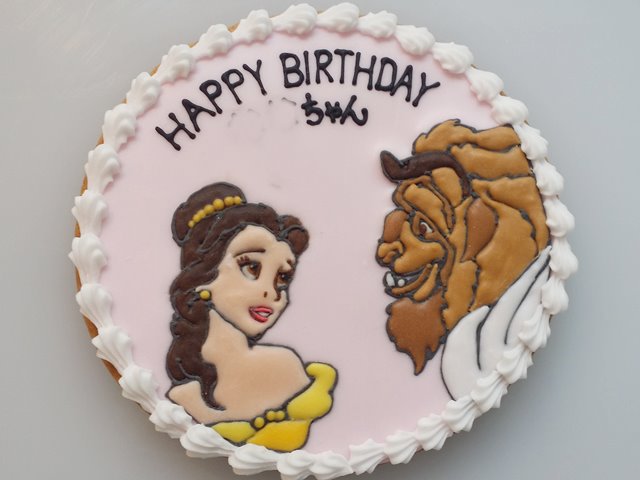 特注オーダーのアイシングケーキ美女と野獣